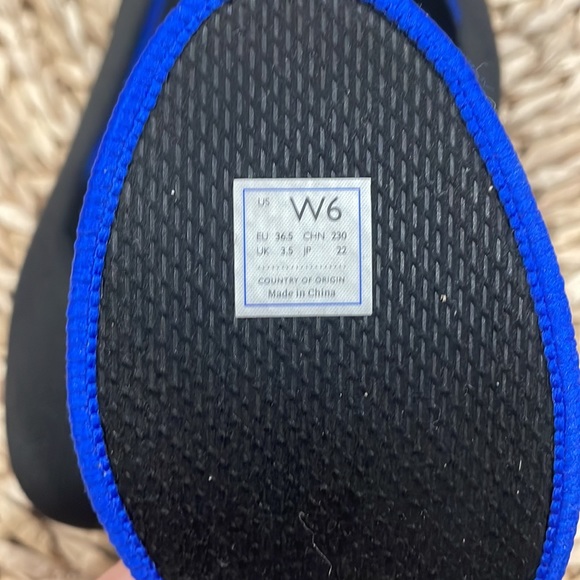 Rothy’s Black Rounded toe flats Size 6 - Picture 3 of 5